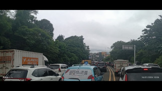 Lonjakan Kendaraan Warnai Libur Panjang di Jalur Puncak