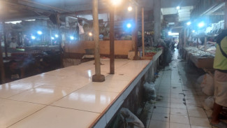 Harga Daging Meroket, Pedagang dan Warung Nasi di Pasar Cicangkal Rumpin Menjerit