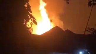 Kebakaran di Desa Purasari Leuwiliang, Tiga Rumah Warga Hangus Terbakar