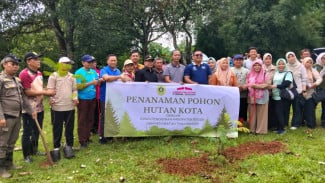 Dinas Pendidikan dan Kecamatan Tanjungsari Tanam 1.000 Pohon, Wujudkan Hutan Kota