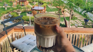 Hikari Café, Nongkrong Estetik dan Cozy yang Punya Cerita Unik di Balik Namanya