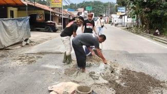 Kritik Keras Pemuda Bogor Barat: Jalan Nasional Jasinga–Cigudeg Rusak, Negara Dinilai Absen