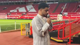 Momen Bersejarah, Azan Pertama Kali Berkumandang di Stadion Old Trafford Markas Manchester United