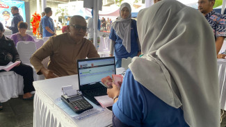 Bayar Pajak Secara Simbolis, Wakil Wali Kota Bogor Ajak Warga Manfaatkan Diskon PBB 20 Persen