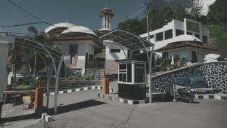 Dulu Semrawut Kini Tertata Rapi, Parkiran Masjid At-Ta’awun Puncak Bogor Rampung 100 Persen