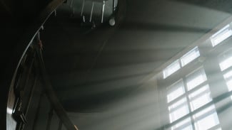 Ilmu Adalah Cahaya: Mengapa Maksiat Bisa Menghalangi Pemahaman Pelajaran?