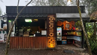 Healing Tipis-tipis Sambil Ngopi, Malawangi Caffe Jadi Hidden Gem di Puncak yang Wajib Masuk Wishlist Kalian!