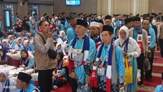 444 Jemaah Haji Kota Bogor Dilepas di Masjid Raya, Suasana Haru Iringi Keberangkatan