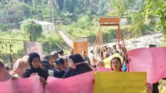 Warga Puncak Ultimatum Pemkab Bogor, Jembatan Leuwi Ceot Diminta Segera Dibangun Permanen