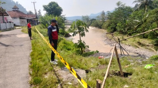 Warga Bogor Barat Desak Normalisasi Sungai Cidurian Usai Bronjong Ambruk Diterjang Luapan Air
