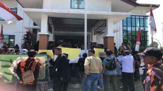 Kantor Kecamatan Rancabungur di Geruduk Wali Murid, Polemik SMPN 1 Rancabungur Kian Memanas