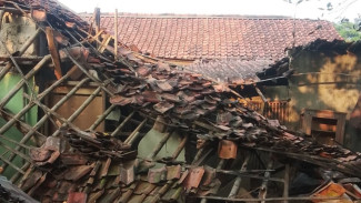Kontrakan di Tanjungsari Roboh Tengah Malam, Penghuni Selamat Usai Dengar Suara Gemuruh