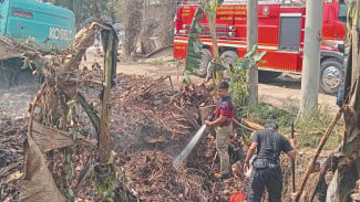 Pasca Kebakaran TPS Sumur Batu, Satu Unit Mobil Damkar Sektor Sentul City Masih Disiagakan