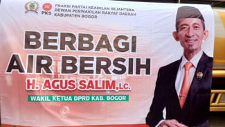 Krisis Air Bersih di Cikempong Cibinong, H. Agus Salim Salurkan Bantuan untuk Warga