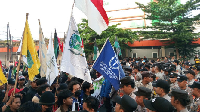 Demonstrasi Cipayung Plus