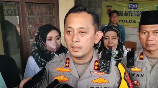 Kapolres Bogor AKBP Wikha Ardilestanto dan Kapolsek Ciomas Kompol Iwan