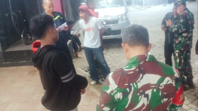Tiga pemuda diringkus.