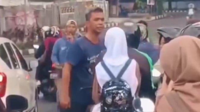 Tangkapan layar dari video