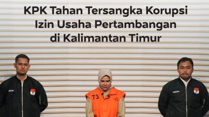 KPK resmi menahan Dayang Donna Walfiaries Tania (DDW).