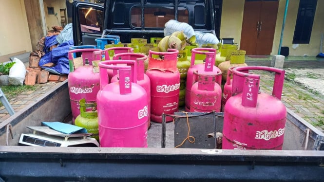 Barang bukti gas oplosan di Kota Bogor