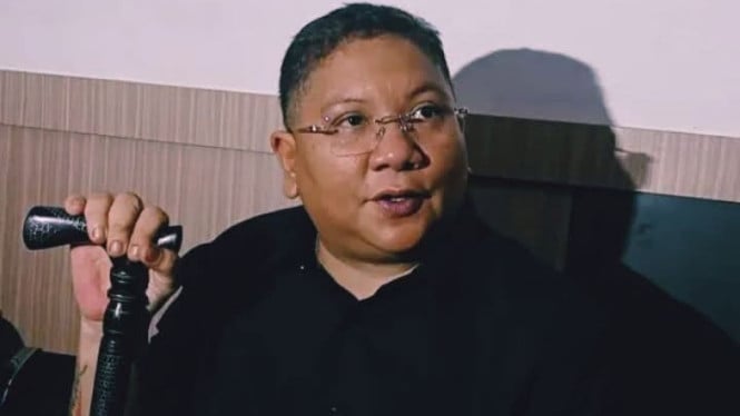 Oya Abdul Malik, Kuasa hukum Vadel Badjideh