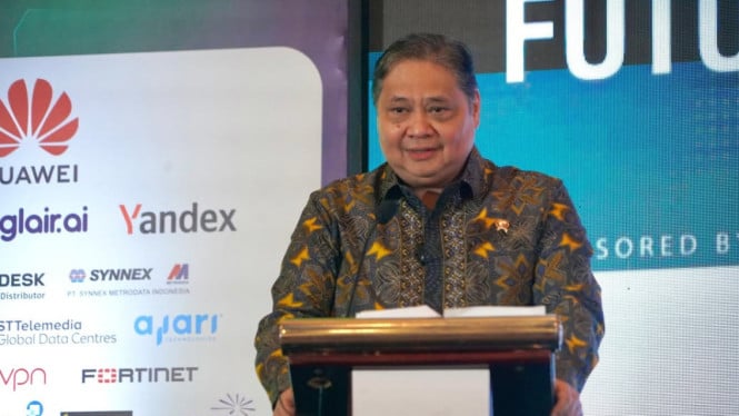 Menko bidang Perekonomian, Airlangga Hartarto