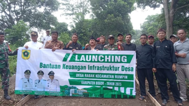 Bankeu Desa Rabak Rumpin untuk bangun jalan