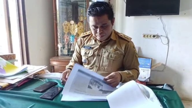 Kepala Desa Sukawangi Budianto