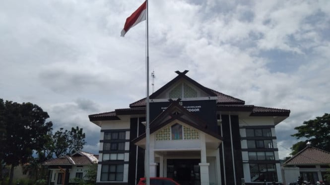 kantor kecamatan leuwiliang