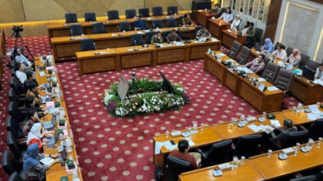 Rapat Audensi Komisi IX DPR RI, Makanan tidak habis Karena Basi