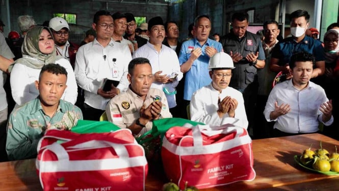 Menteri Sosial Saifullah Yusuf melaksanakan doa bersama