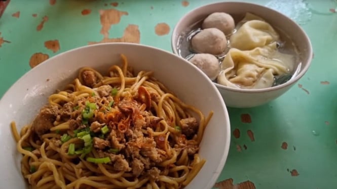 Mie Ayam Apollo Pasar Anyar Bogor