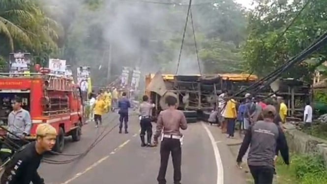 Keluarga Korban Kecelakaan Truk tambang Sulit Cari Bantuan
