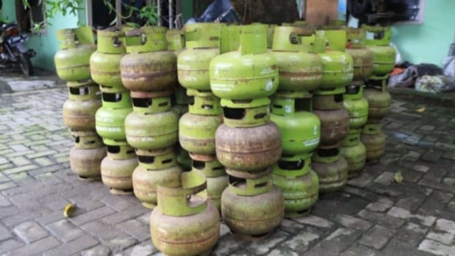 Penggerebekan Polisi atas Praktik Pengoplosan Gas di Tangerang