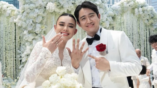 Amanda Manopo dan Kenny Austin Resmi Menikah
