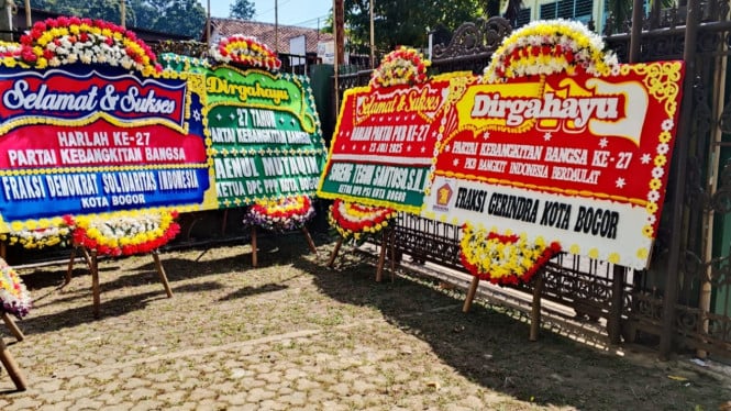 Usaha Karangan Bunga