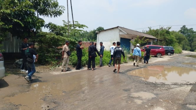 Jalan Leuwiranji Cicangkal sering banjir