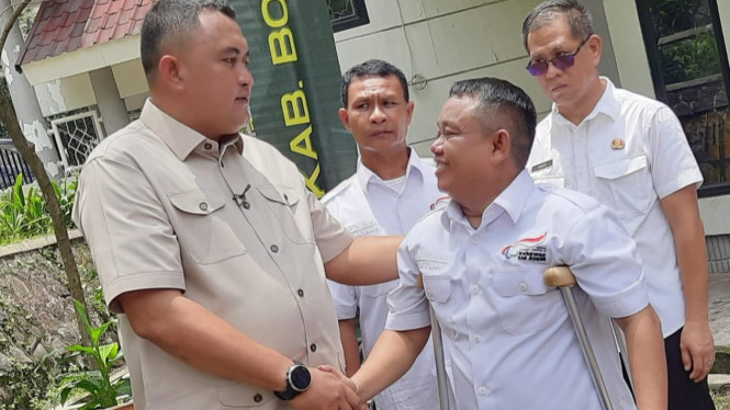 Bupati Bogor saat menemui Sentra Olahraga Disabilitas.