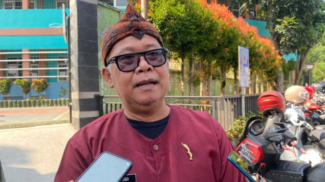 Kepala SDN Pakuan, Joko Hadiarso