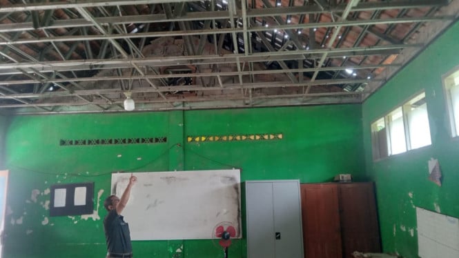 4 Ruang Kelas SDN Gunungsindur 02 Rusak, Ratusan Siswa Belajar dengan Rasa Cemas