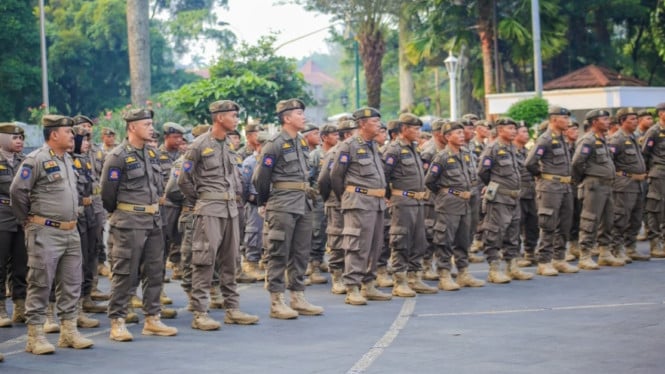 Satpol PP Bogor Perkuat Razia Akhir Pekan, PKL di Alun-alun hingga SSA Jadi Target Penertiban