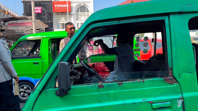 Pemkot Bogor menyiapkan razia gabungan dan pengandangan angkot tua