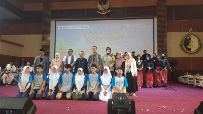 Sebanyak 200 siswa BOASH mengikuti MPLS bersama Polsek Kemang.