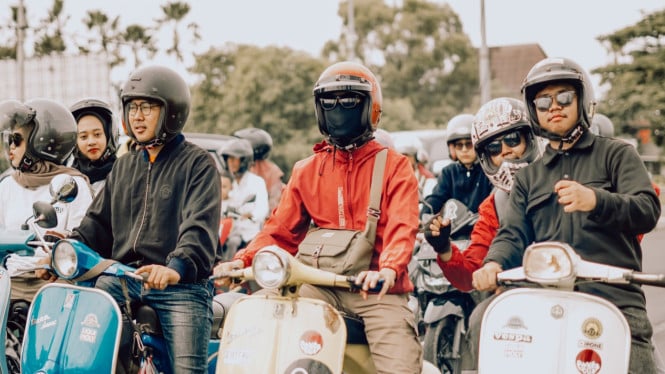 Pendekatan dakwah yang ramah dan penuh kasih sayang lebih mudah diterima generasi muda.