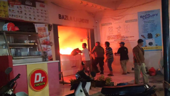 aundry di Malabar Ujung, Kota Bogor, terbakar Selasa malam.