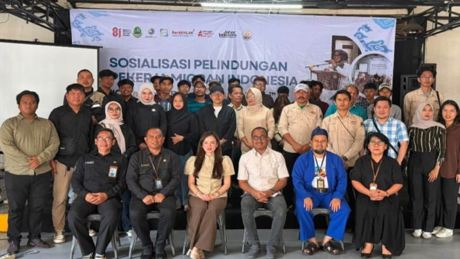 Sosialisasi bertajuk “Cara Aman Bekerja di Luar Negeri” yang digelar Dinas Ketenagakerjaan dan Transmigrasi (Disnakertrans) Provinsi Jawa Barat.