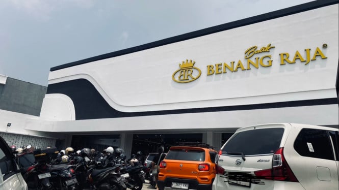 Soft Launching Batik Benang Raja berdampak kemacetan lalu lintas Jalan Raya Tajur