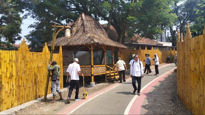 Monev Kecamatan Tanjungsari meninjau pembangunan Desa Tanjungrasa, Bogor, pada 21 Oktober 2026.