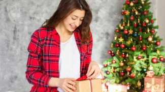 6 Rekomendasi Outfit Look Untuk Merayakan Hari Natal