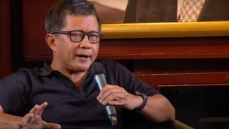 Langka! Rocky Gerung Ucapkan Terima Kasih Jokowi Gara-gara Ini